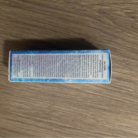 The Saem Iceland Hydrating Eye Stick - Picture 3 of 6